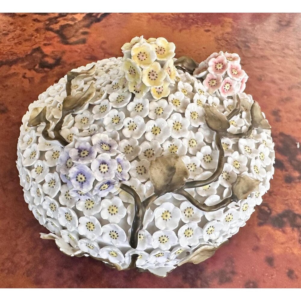 Vintage Meissen Style Snowball Schneeballen Lidded Dish with Hydrangeas